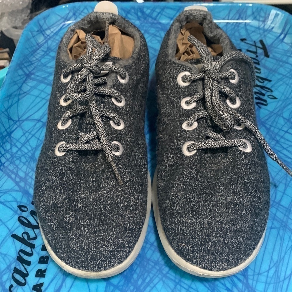 Allbirds grey wool runners size 9